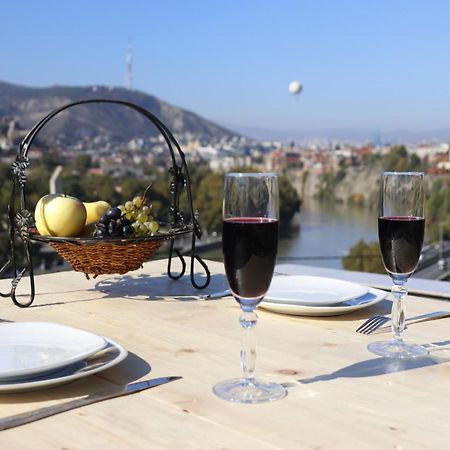 טביליסי Hotel Tradicia מראה חיצוני תמונה