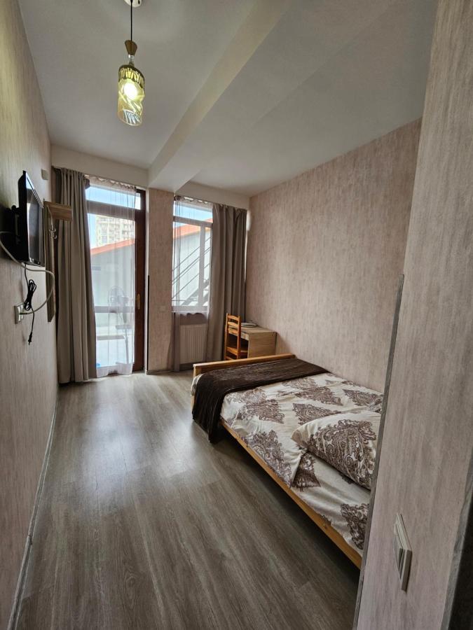 טביליסי Hotel Tradicia חדר תמונה