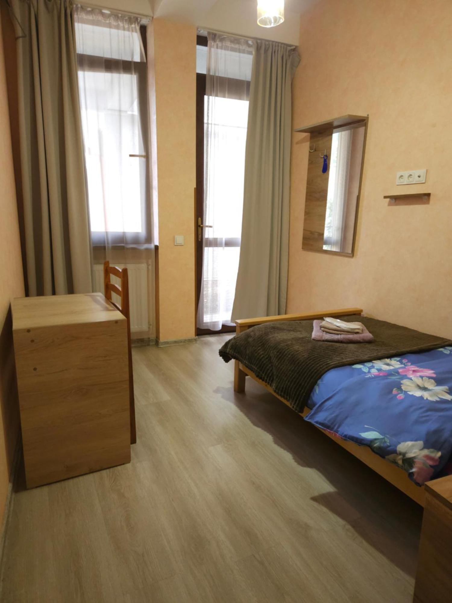 טביליסי Hotel Tradicia מראה חיצוני תמונה